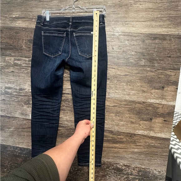 White House Black Market Blue Cropped Leg Jeans with Distressed Details Size 4P - Picture 2 of 9